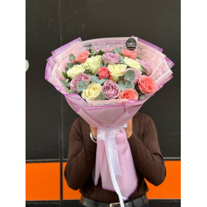 15 RENKLİ GÜL BUKETİ